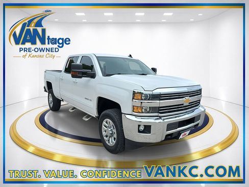 Used 2016 Chevrolet Silverado 2500 LT w/ LT Convenience Package AWD/4WD image 3