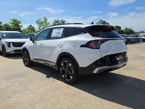 New 2026 Kia Sportage SX FWD image 6