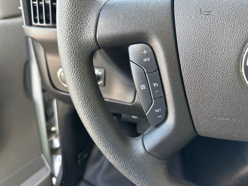 Used 2022 GMC Savana 3500 Extended w/ Power Convenience Package image 17