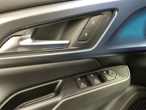 New 2026 Chevrolet Equinox EV LT image 23