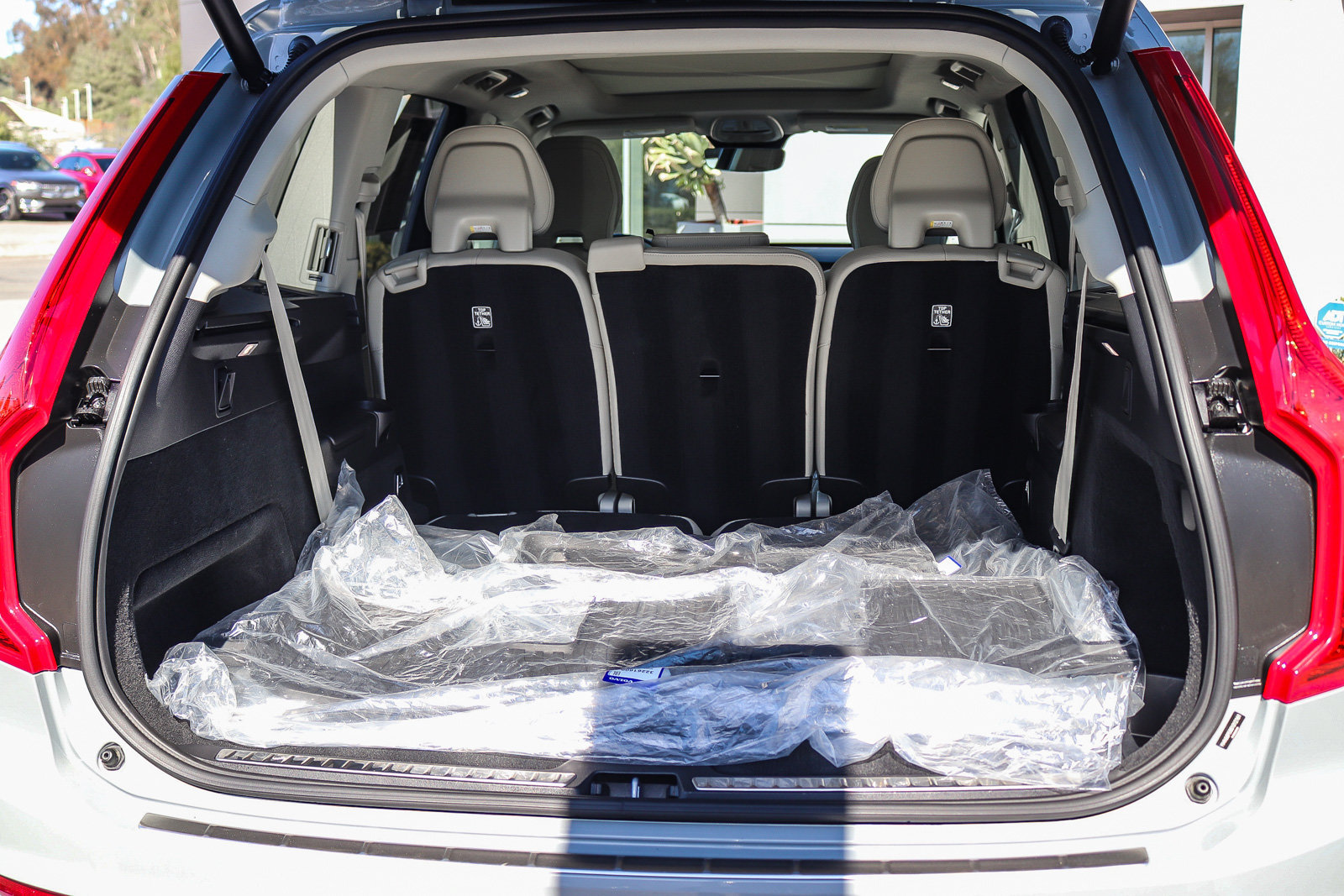 Used 2025 Volvo XC90 T8 Plus w/ Protection Package Premier AWD/4WD image 30