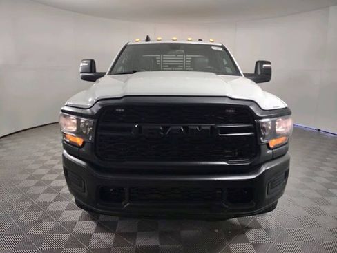 Used 2024 RAM 3500 Tradesman w/ Max Tow Package AWD/4WD image 3