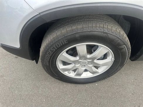 Used 2011 Kia Sorento LX FWD image 11