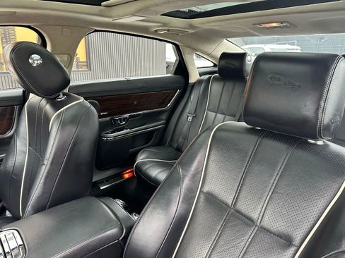 Used 2014 Jaguar XJ L Portfolio image 17