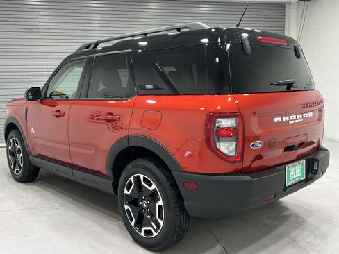 Used 2024 Ford Bronco Sport Outer Banks w/ Tech Package image 6