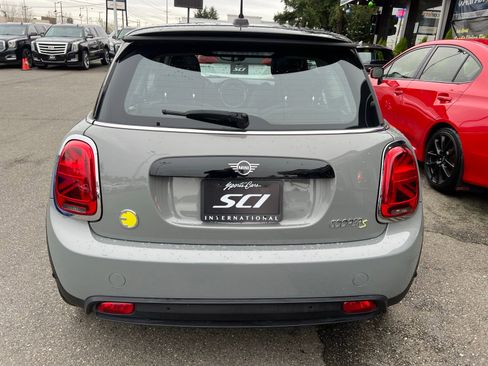 Used 2022 MINI Cooper SE image 4