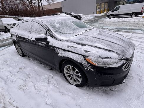 Used 2020 Ford Fusion SE image 7