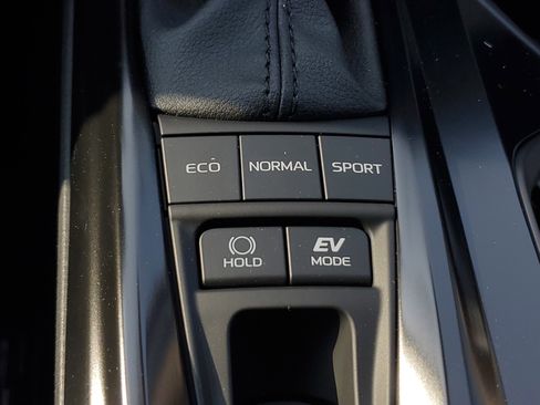 Used 2026 Toyota Camry SE w/ Convenience Package FWD image 26