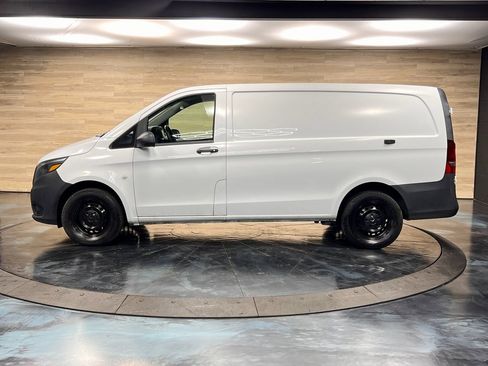 Used 2022 Mercedes-Benz Metris image 11