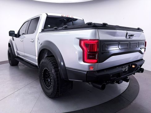 Used 2018 Ford F150 Raptor w/ Equipment Group 802A Luxury AWD/4WD image 16