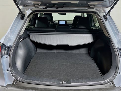 Certified 2023 Toyota Corolla Cross XLE image 23