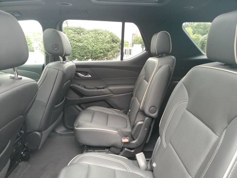 Certified 2022 Chevrolet Traverse Premier AWD/4WD image 12