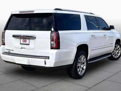Used 2020 GMC Yukon XL Denali AWD/4WD image 12