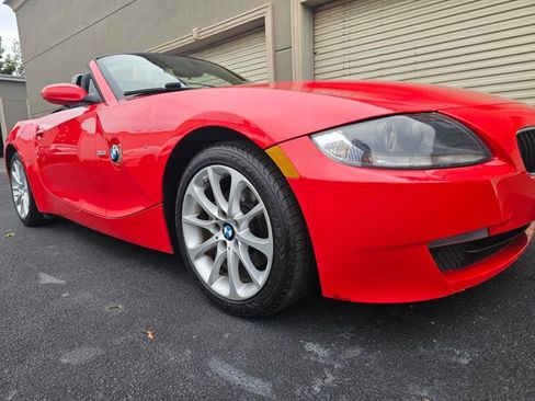 Used 2007 BMW Z4 3.0i image 29