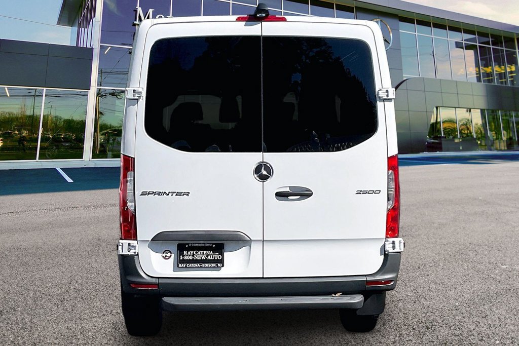 Used 2026 Mercedes-Benz Sprinter 2500 image 4