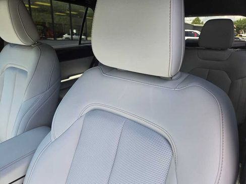 New 2026 Jeep Cherokee Limited AWD/4WD image 13