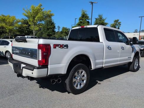 Used 2017 Ford F250 Platinum w/ Platinum Ultimate Package AWD/4WD image 4
