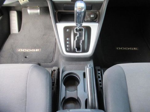 Used 2010 Dodge Caliber Mainstreet image 21