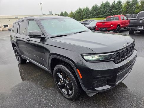 Used 2023 Jeep Grand Cherokee L Altitude AWD/4WD image 18