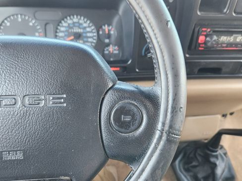Used 1997 Dodge Ram 1500 Truck 2WD Club Cab image 29