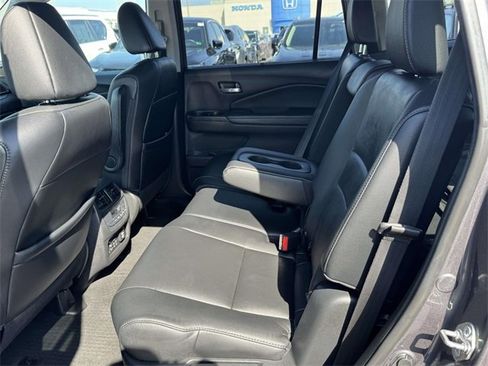 Certified 2018 Honda Pilot EX-L image 11