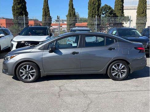 Used 2025 Nissan Versa S w/ S Plus Package FWD image 7