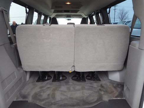 Used 2017 Chevrolet Express 2500 LT w/ LT Preferred Equipment Group image 25