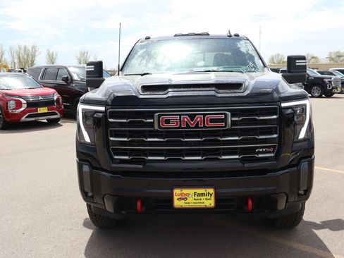 Used 2024 GMC Sierra 2500 AT4 w/ AT4 Premium Plus Package AWD/4WD image 2