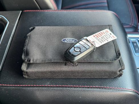 Used 2019 Ford Expedition Limited w/ Equipment Group 303A image 40