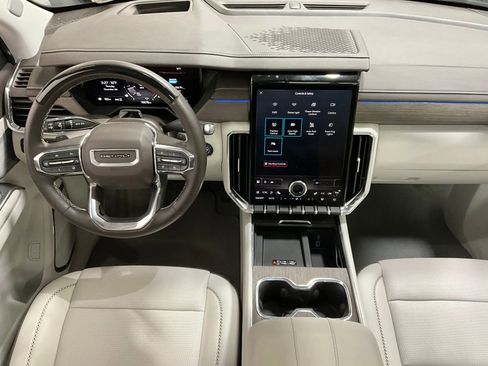 Used 2024 GMC Acadia Denali w/ Super Cruise Package image 14