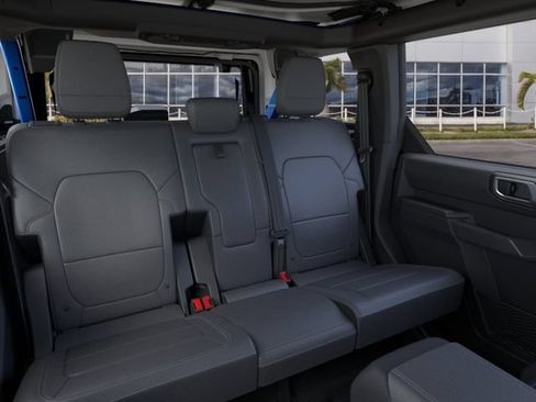 New 2026 Ford Bronco Badlands w/ Black Appearance Package AWD/4WD image 11