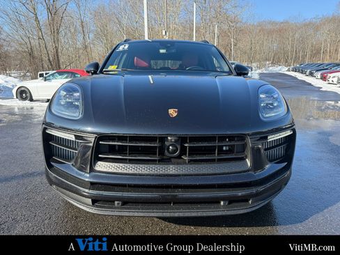 Used 2024 Porsche Macan S image 3