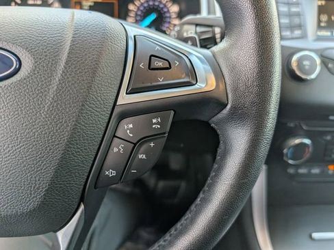 Used 2018 Ford Edge SEL AWD/4WD image 11