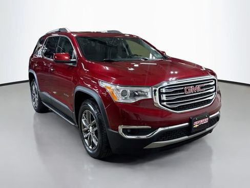 Used 2017 GMC Acadia SLT AWD/4WD image 3