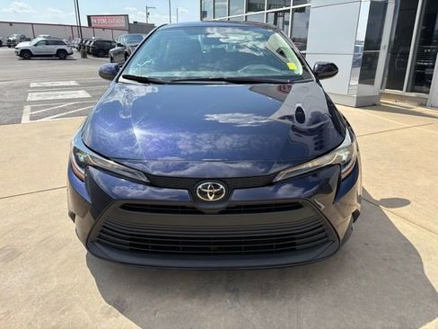 Used 2023 Toyota Corolla LE image 9