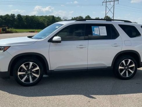 Used 2023 Honda Pilot Elite image 5