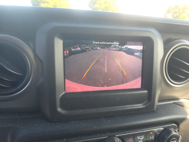 Used 2022 Jeep Wrangler Sport AWD/4WD image 12
