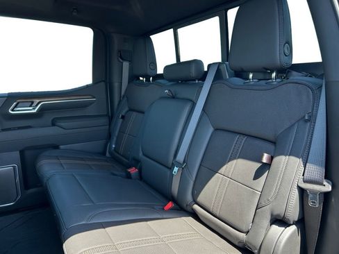 New 2026 Chevrolet Silverado 1500 High Country w/ Midnight Edition AWD/4WD image 16