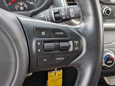 Used 2016 Kia Sorento EX AWD/4WD image 24
