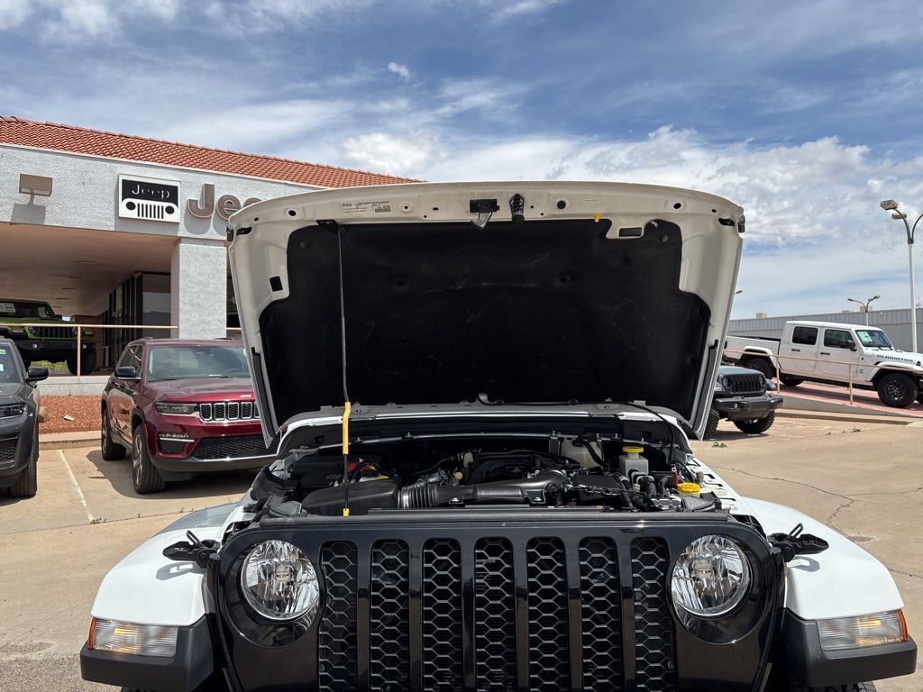 Used 2022 Jeep Gladiator Sport AWD/4WD image 48