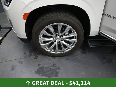 Used 2021 GMC Yukon Denali w/ Denali Premium Package AWD/4WD image 15