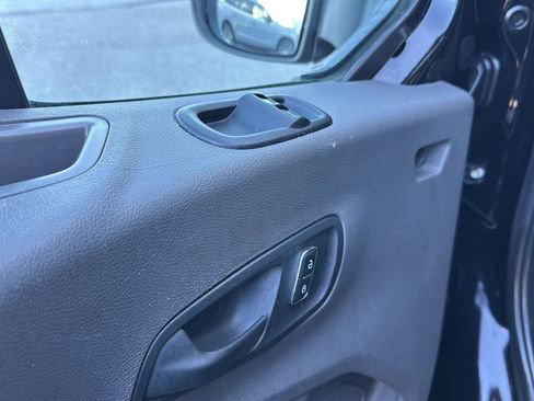 Used 2022 Ford Transit 350 XLT image 23