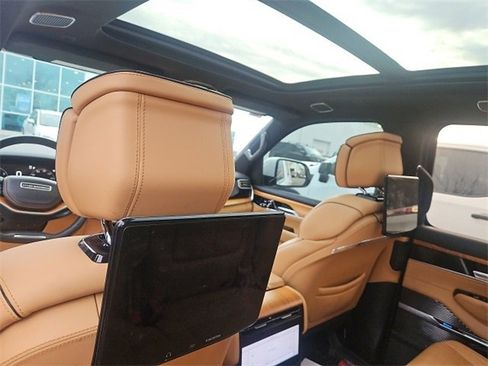 Used 2022 Jeep Grand Wagoneer Series III w/ Rear Seat Video Group 1 image 16