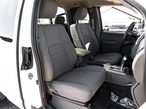 Used 2019 Nissan Frontier S image 29