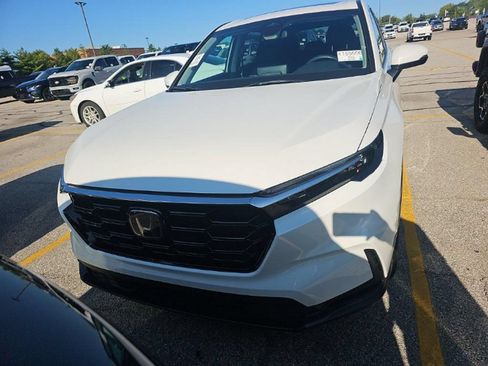 Used 2024 Honda CR-V EX image 2