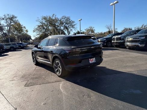 New 2026 Chevrolet Equinox EV LT image 9