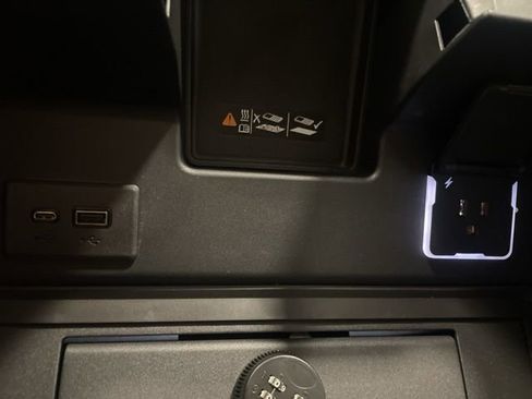 New 2026 Chevrolet Silverado 2500 ZR2 image 40