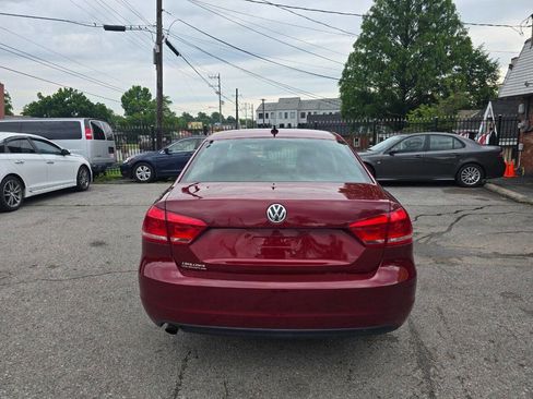 Used 2015 Volkswagen Passat 1.8T Limited Edition image 7