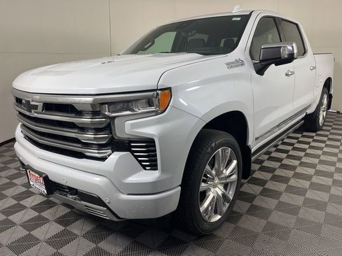 New 2026 Chevrolet Silverado 1500 High Country image 9