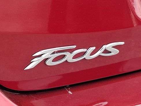 Used 2016 Ford Focus Titanium w/ Exterior Protection Package FWD image 31
